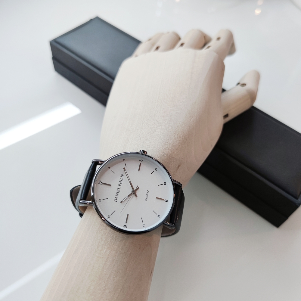 Daniel Wellington Black and White Watch